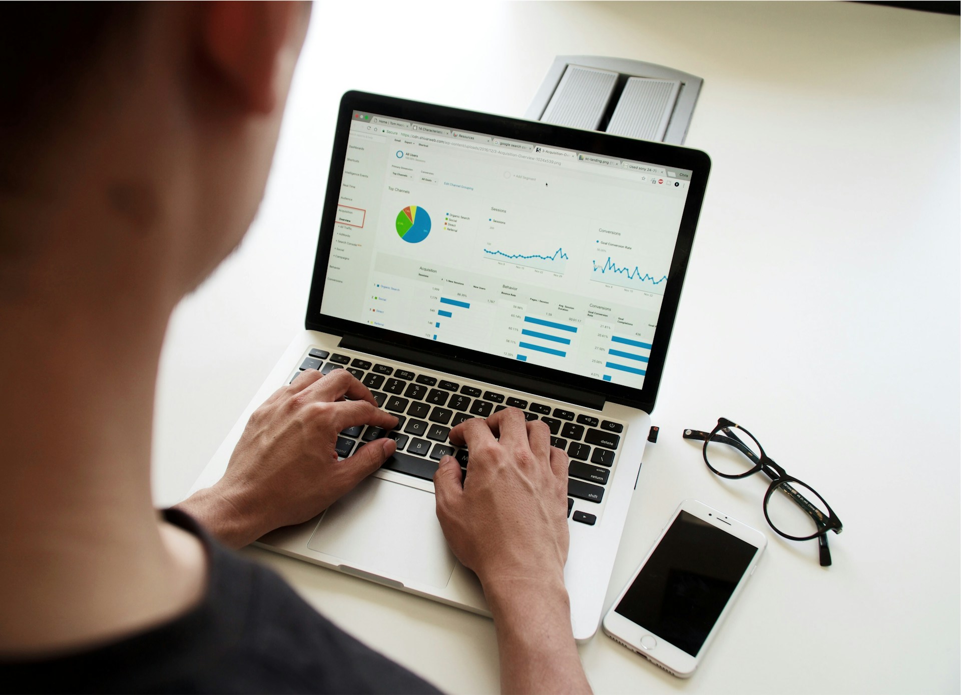 Choosing Between SEP IRA and 401(k)/Cash Balance Pension Plan for Small Businesses